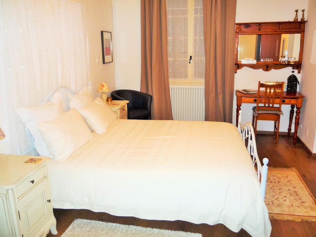 Bed and Breakfast Chez Edell Monpazier Pokój zdjęcie