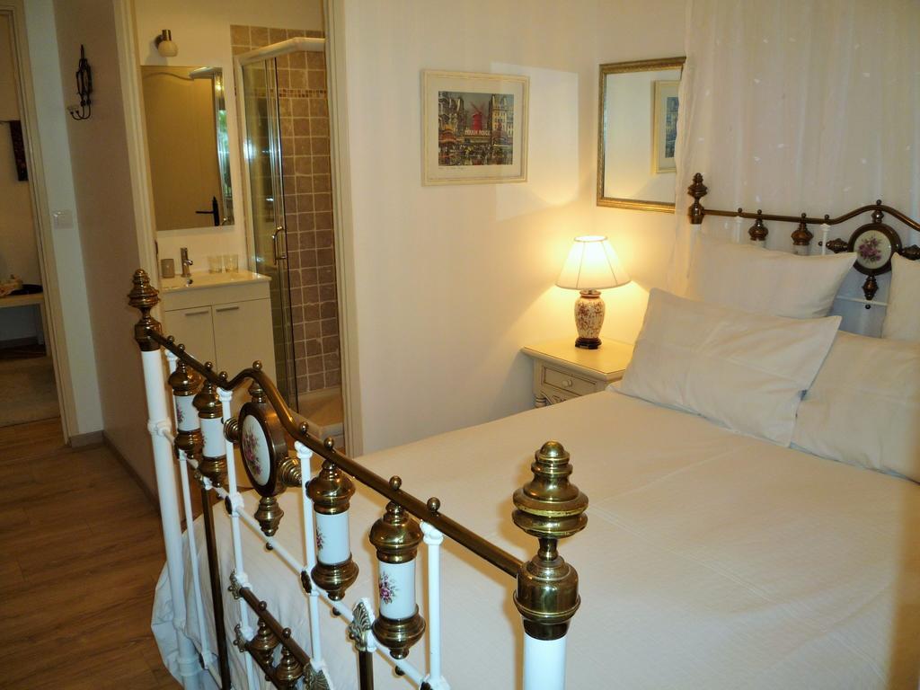 Bed and Breakfast Chez Edell Monpazier Pokój zdjęcie